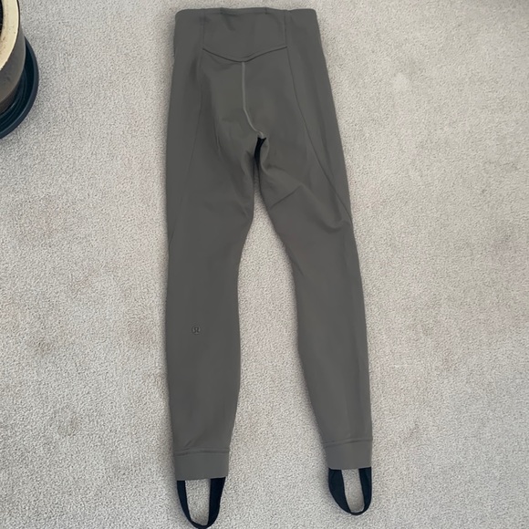 Lululemon pull on zip front high rise pant - Picture 6 of 8